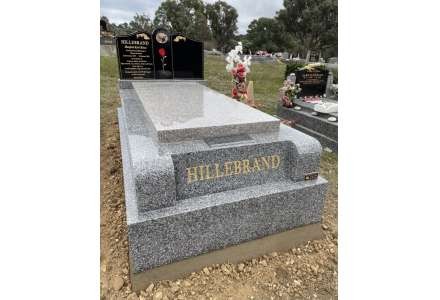 HILLEBRAND-Tallarook-Anshi Cloud ledger-book and centre pillar headstone
