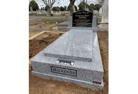 MACKENZIE-Kyabram-CH Harcourt -Square kerbs, angled pillars, ledger, ogee hs